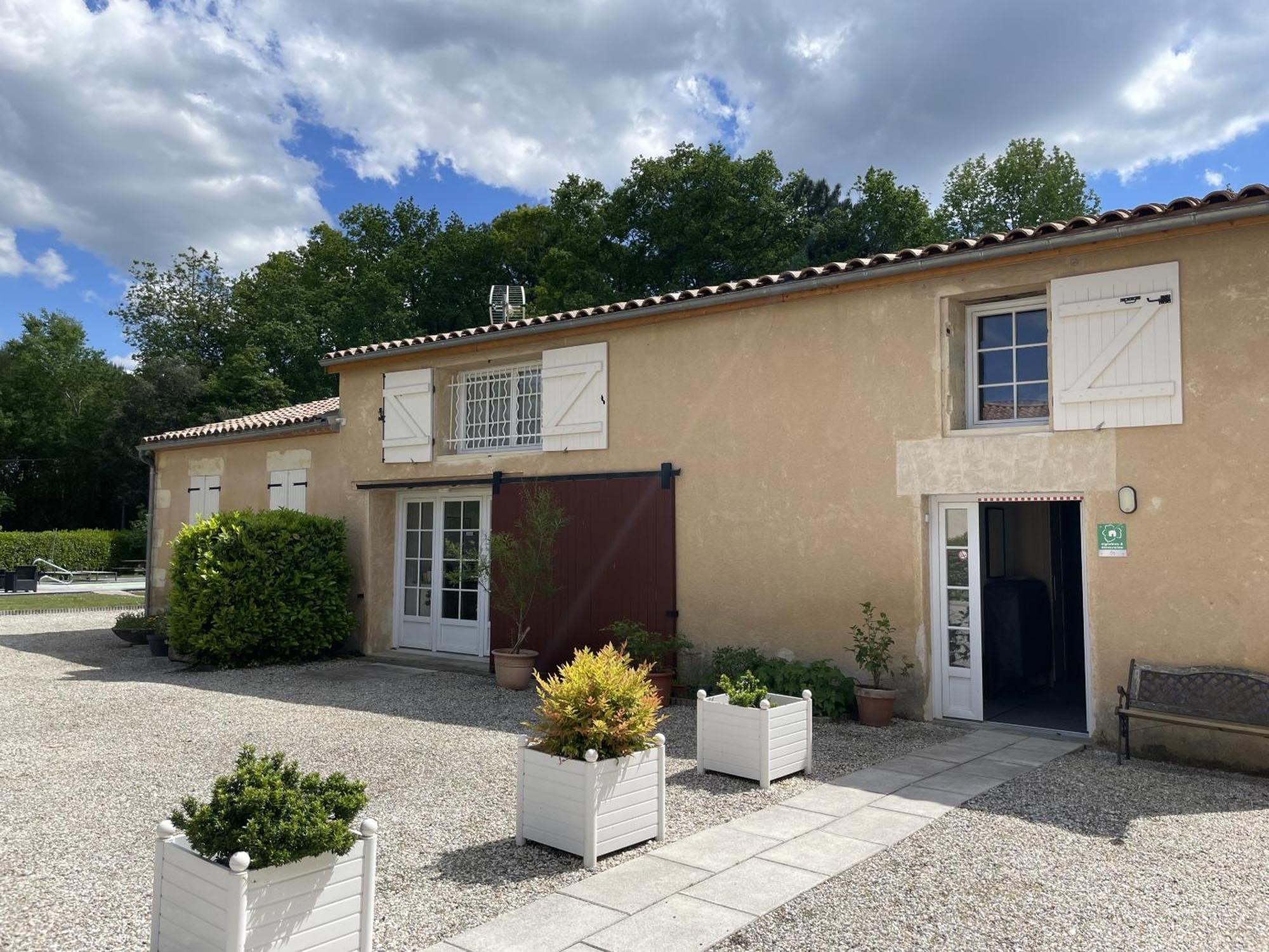 Les Gites Du Domaine De Ludeye Listrac-Médoc Exterior foto